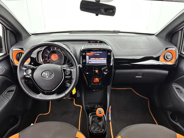 Toyota AYGO 1.0 VVT-i TeamNL | Achteruitrij camera | Climate control | Cruise control |
