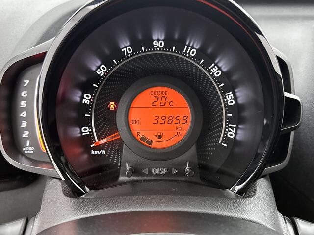 Toyota AYGO 1.0 VVT-i TeamNL | Achteruitrij camera | Climate control | Cruise control |