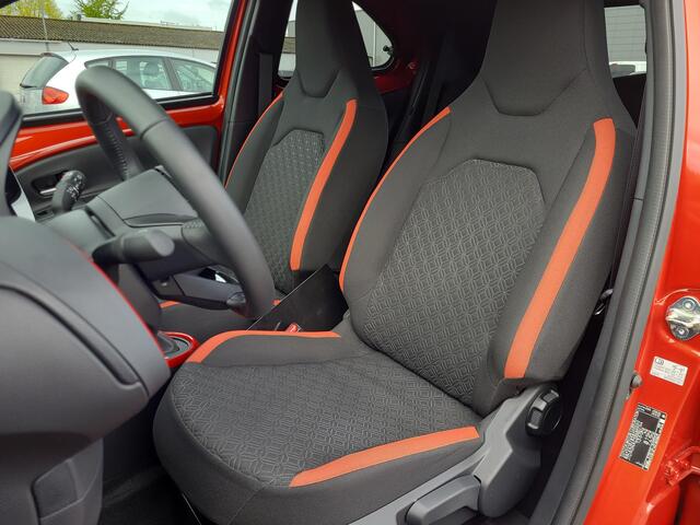 Toyota AYGO X 1.0 VVT-i S-CVT Premium Automaat | Wordt binnenkort verwacht |