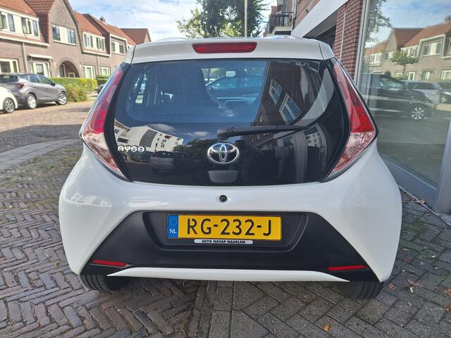 Toyota AYGO 1.0 VVT-i X-Fun 5Drs /Airco/Bluetooth/Led/Garantie