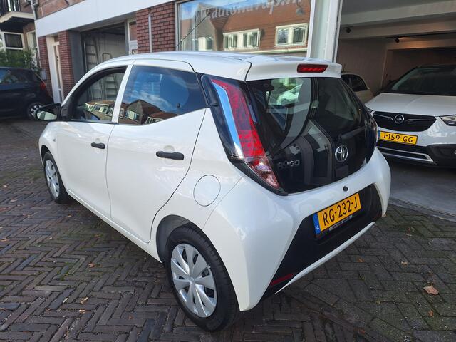 Toyota AYGO 1.0 VVT-i X-Fun 5Drs /Airco/Bluetooth/Led/Garantie