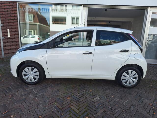 Toyota AYGO 1.0 VVT-i X-Fun 5Drs /Airco/Bluetooth/Led/Garantie