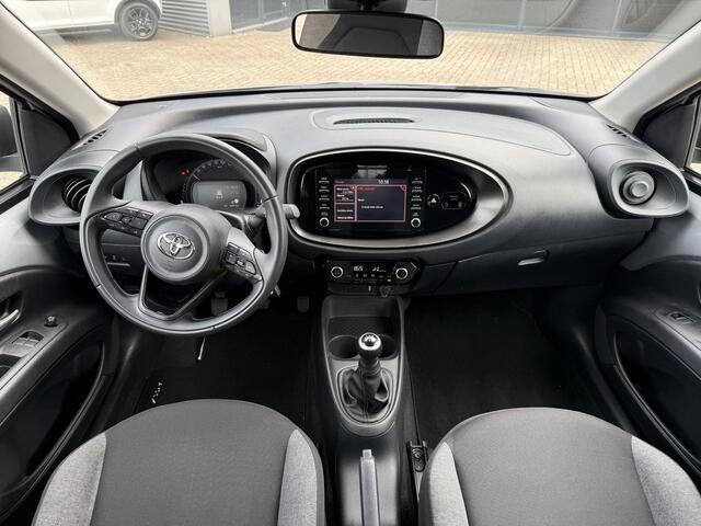 Toyota AYGO X 1.0 VVT-i MT first **APPLE CARPLAY/ ADAPTIEVE CRUISE CONTROL/ LM VELGEN/ 36 MAANDEN GARANTIE**