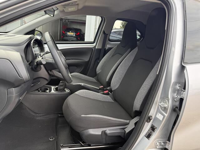 Toyota AYGO X 1.0 VVT-i MT first **APPLE CARPLAY/ ADAPTIEVE CRUISE CONTROL/ LM VELGEN/ 36 MAANDEN GARANTIE**