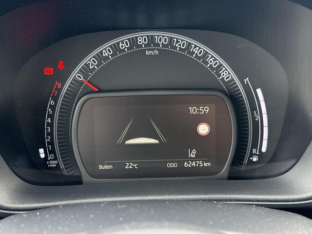 Toyota AYGO X 1.0 VVT-i MT first **APPLE CARPLAY/ ADAPTIEVE CRUISE CONTROL/ LM VELGEN/ 36 MAANDEN GARANTIE**