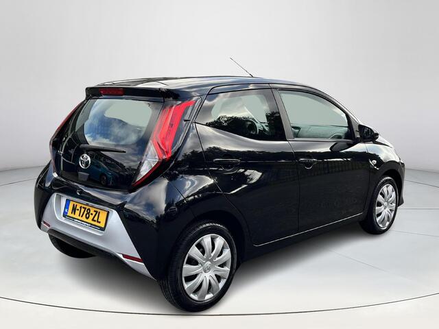 Toyota AYGO 1.0 VVT-i x-play | Airco | Camera