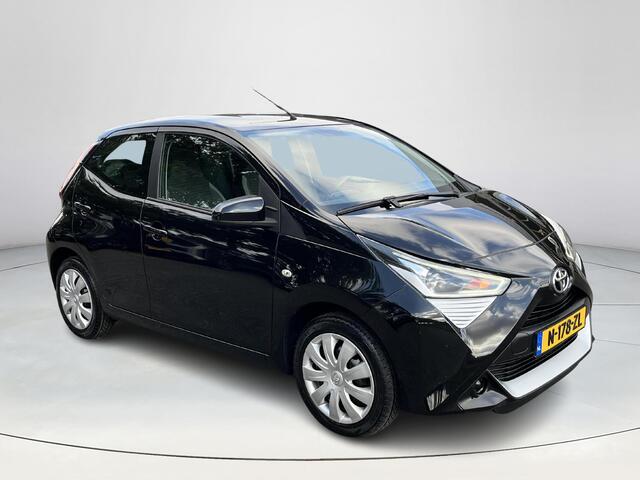 Toyota AYGO 1.0 VVT-i x-play | Airco | Camera