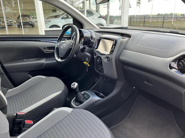 Toyota AYGO 1.0 VVT-i x-play | Airco | Camera