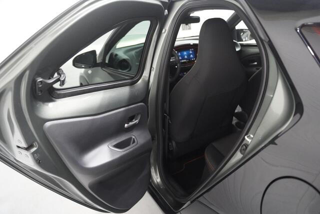 Toyota AYGO X 1.0 VVT-i S-CVT Limited Navigatie Camera NAP Adapative cruise Apple Carplay Led koplampen PDC v+a