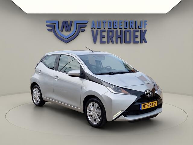 Toyota AYGO 1.0 VVT-i x-pure Clima - Camera - Lichtmetalen velgen