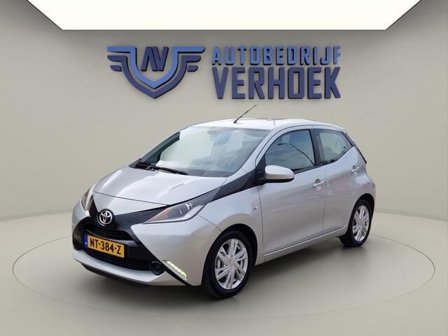 Toyota AYGO 1.0 VVT-i x-pure Clima - Camera - Lichtmetalen velgen