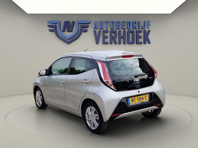 Toyota AYGO 1.0 VVT-i x-pure Clima - Camera - Lichtmetalen velgen