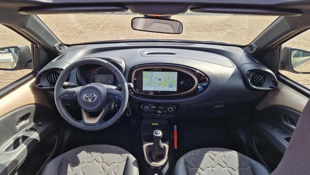 Toyota AYGO X 1.0 VVT-i MT Envy cabriodak.