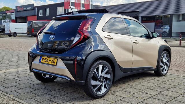 Toyota AYGO X 1.0 VVT-i MT Envy cabriodak.