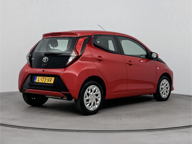 Toyota AYGO 1.0 VVT-i x-play