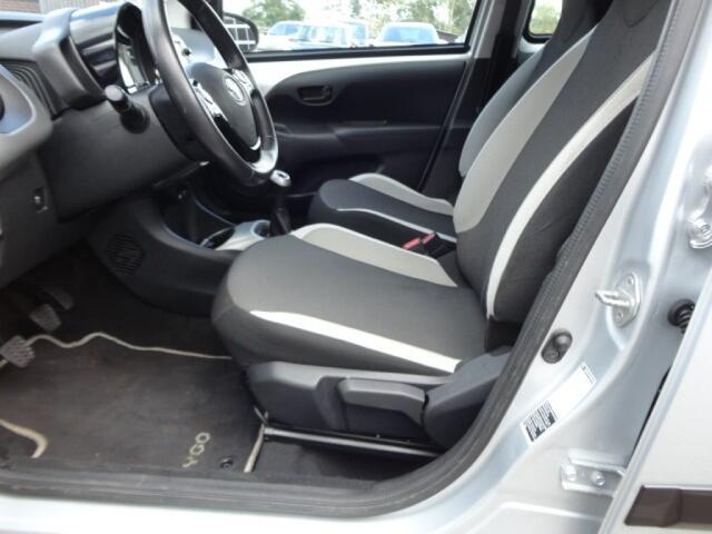 Toyota AYGO 1.0-VVT-ix-play Camera