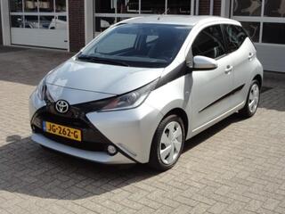 toyota-aygo-1.0-vvt-ix-play-camera