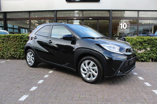 Toyota AYGO X 1.0 VVT-i MT First | Rijklaar | Clima | LED | Stoelverw. | Privacyglass | Apple/Android | Camera | Adaptive cruise