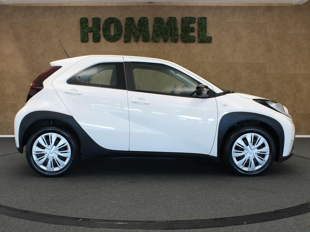 Toyota AYGO X 1.0 VVT-i MT Play - ORIGINEEL NEDERLANDSE AUTO - APPLE CARPLAY/ ANDROID AUTO - ACHTERUITRIJ CAMERA - ADAPTIVE CRUISE CONTROL - DAB+ RADIO - LANE ASSIST