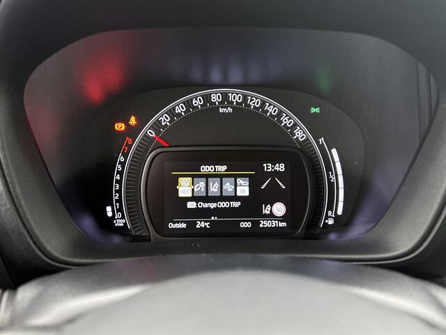 Toyota AYGO X 1.0 VVT-i MT Play | Apple Carplay/Android Auto | Camera | Adaptive Cruise control |