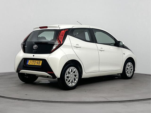 Toyota AYGO 1.0 VVT-i x-play | Apple Carplay & Android Auto | Parkeercamera |