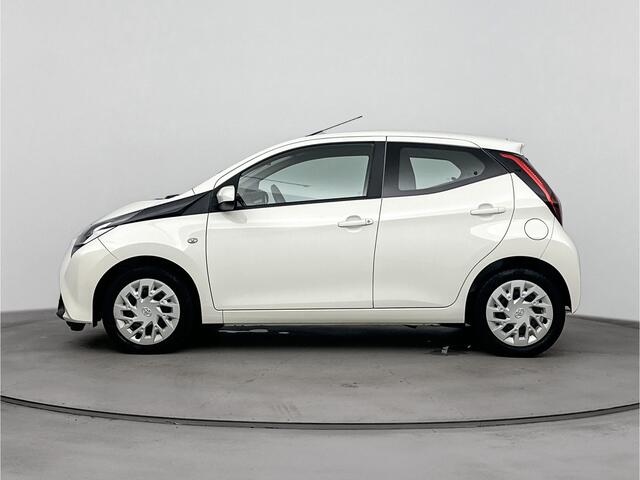 Toyota AYGO 1.0 VVT-i x-play | Apple Carplay & Android Auto | Parkeercamera |