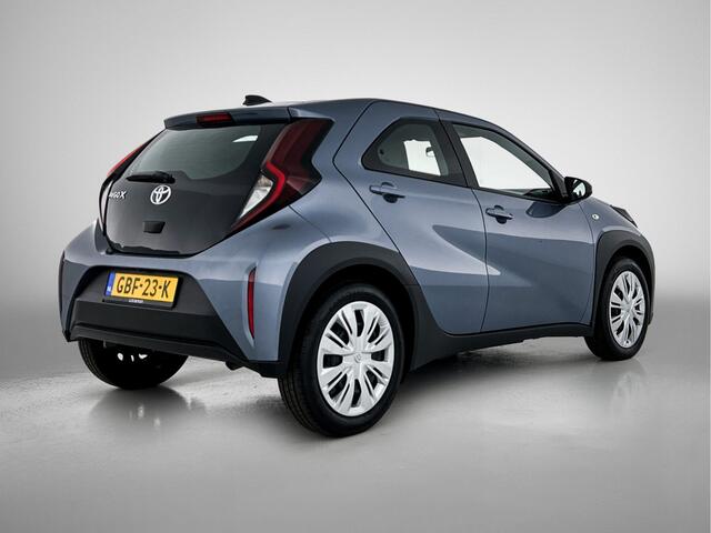 Toyota AYGO X 1.0 VVT-i MT Play | Apple Carplay/Android Auto | Camera | Adaptive Cruise control |