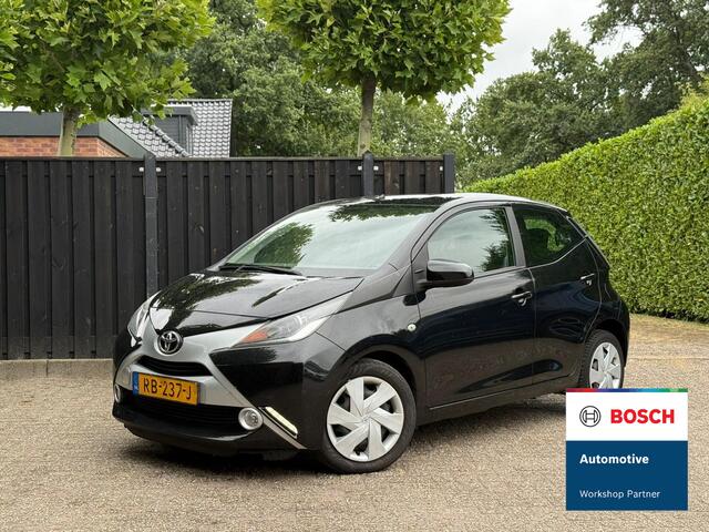 Toyota AYGO 1.0 VVT-i x-play APPLE CARPLAY
