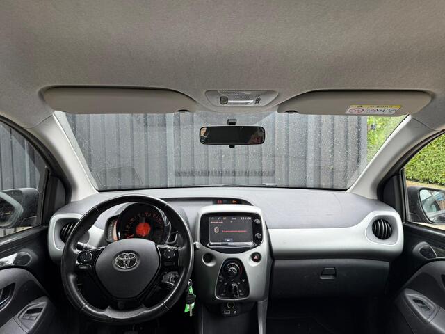 Toyota AYGO 1.0 VVT-i x-play APPLE CARPLAY