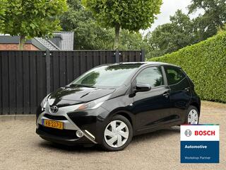 toyota-aygo-1.0-vvt-i-x-play-apple-