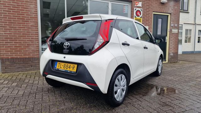Toyota AYGO 1.0 VVT-i x-fun, Airco, Bluetooth, NL Auto!