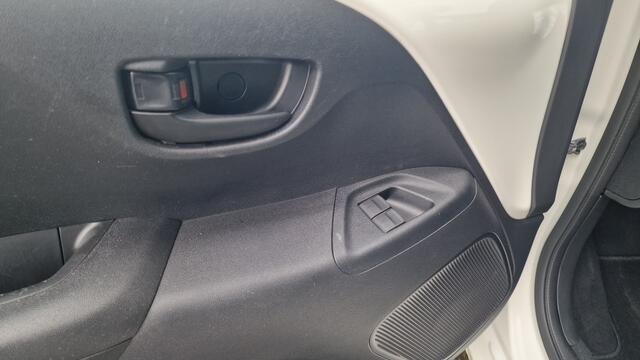 Toyota AYGO 1.0 VVT-i x-fun, Airco, Bluetooth, NL Auto!