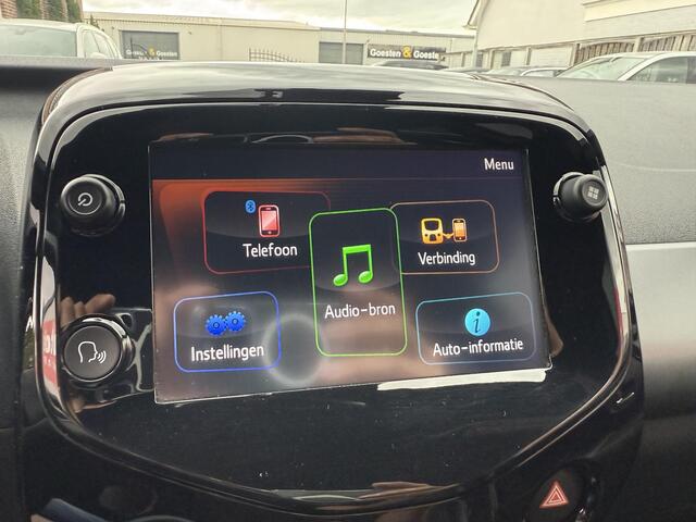 Toyota AYGO 1.0 VVT-i x-play Automaat Camera-Clima-CarPlay