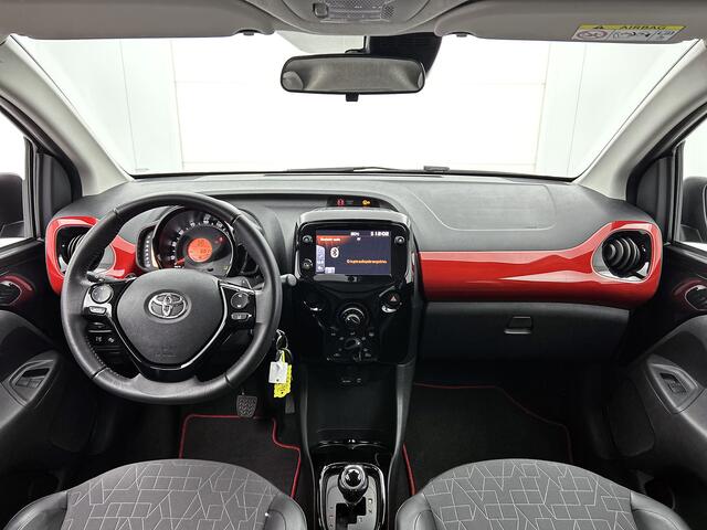 Toyota AYGO 1.0 VVT-i x-cite | Bi-Tone | Half Leder | Lichtmetaal |