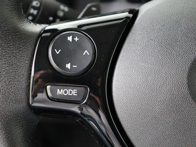 Toyota AYGO 1.0 VVT-i x-play Automaat I Airco I 5 Deurs I Zuinig I Centrale vergrendeling met afstandsbediening I Apple Carplay/Android Auto I Volledig LOUWMAN Onderhouden I