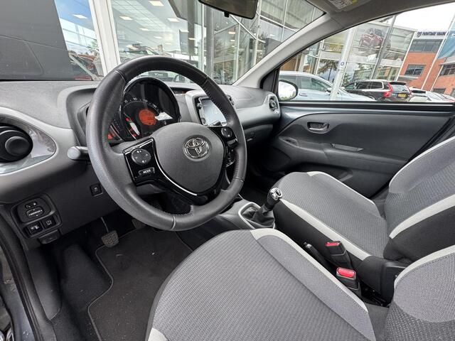 Toyota AYGO 1.0 VVT-i x-play | Eerste Eigenaar | Dealeronderhouden| Unieke Km-Stand | Achteruitrijcamera | Apple Carplay/Android Auto | Enz...