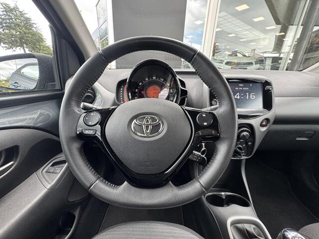 Toyota AYGO 1.0 VVT-i x-play | Eerste Eigenaar | Dealeronderhouden| Unieke Km-Stand | Achteruitrijcamera | Apple Carplay/Android Auto | Enz...