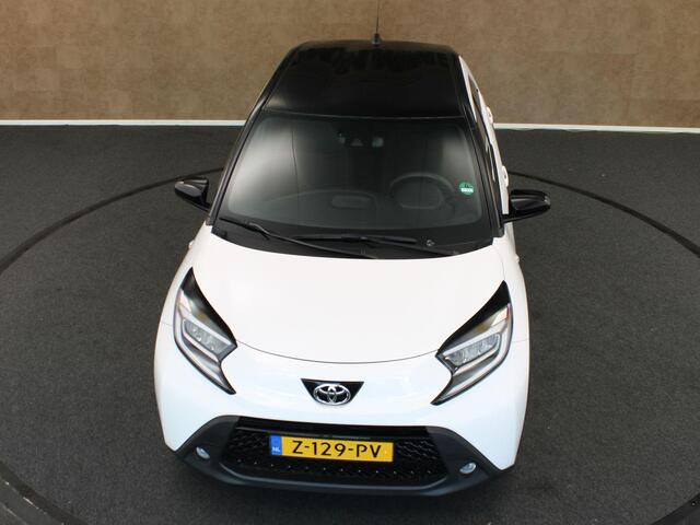 Toyota AYGO X 1.0 VVT-i S-CVT Pulse - ORIGINEEL NEDERLANDSE AUTO - AFKOMSTIG VAN 1E EIGENAAR - 17 INCH LICHT METALEN VELGEN - CAMERA - CLIMATE CONTROL - TWO TONE LAK - ADAPTIEVE CRUISE CONTROL