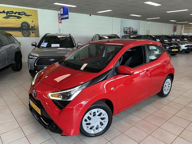 Toyota AYGO 1.0 VVT-i x-play