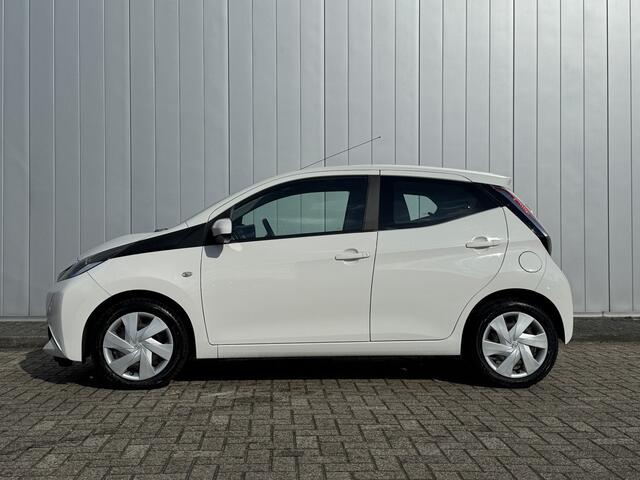 Toyota AYGO 1.0 VVT-i x-play Camera NL Auto