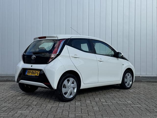 Toyota AYGO 1.0 VVT-i x-play Camera NL Auto