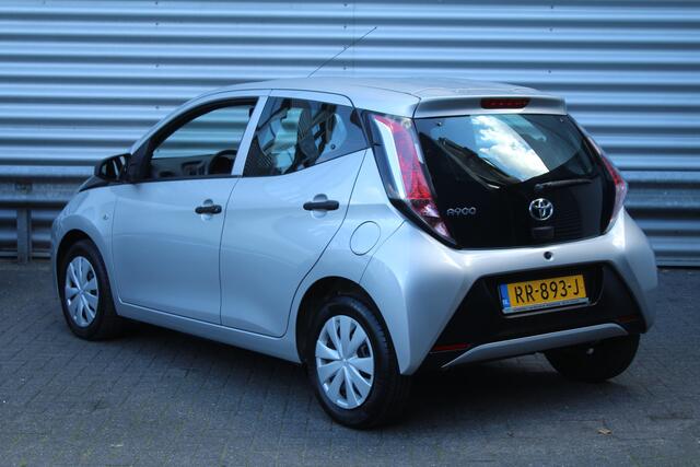 Toyota AYGO 1.0 VVT-i 70pk x-fun NL-Auto NAP 16321km Airco CPV El. Ramen LED 1e Eigenaar