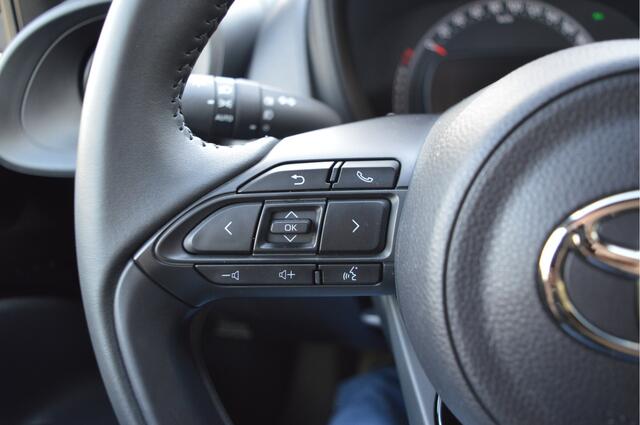 Toyota AYGO X 1.0 VVT-i MT Pulse Addapt Cruise / Lane assist / Apple,android / Lmv 17" / Led verl. /
