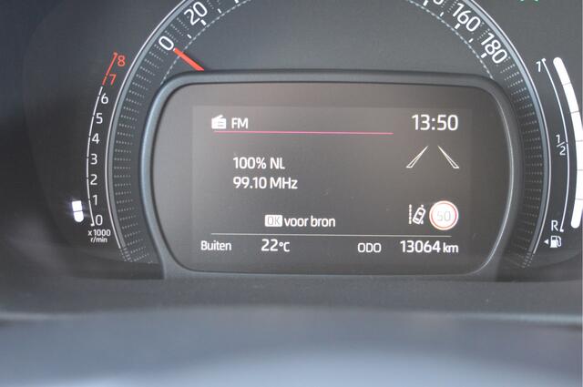 Toyota AYGO X 1.0 VVT-i MT Pulse Addapt Cruise / Lane assist / Apple,android / Lmv 17" / Led verl. /