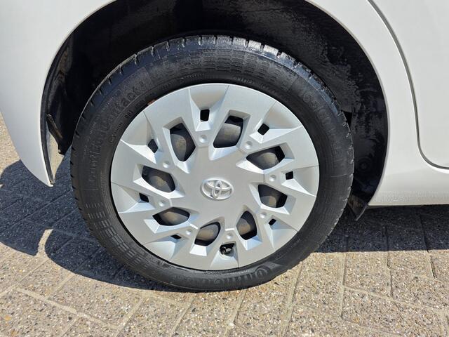 Toyota AYGO 1.0 VVT-i x-play AUT! Camera! Apk 7-2026! VERWACHT!!
