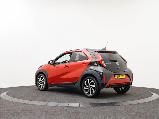 Toyota AYGO 1.0 VVT-i MT Premium | Navigatie | Camera | Stoelverwarming