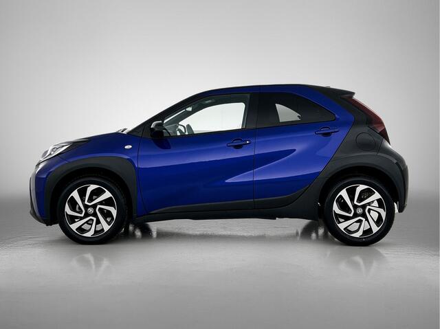 Toyota AYGO X 1.0 VVT-i S-CVT Pulse | Automaat | Camera | Led koplampen | Climate Control | 17" zwart gepolijste LM-velgen