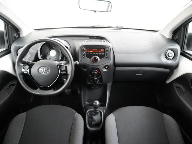 Toyota AYGO 1.0 VVT-i 5Drs Airco Cruise Control Led X-Fun Bluetooth Carkit Isofix
