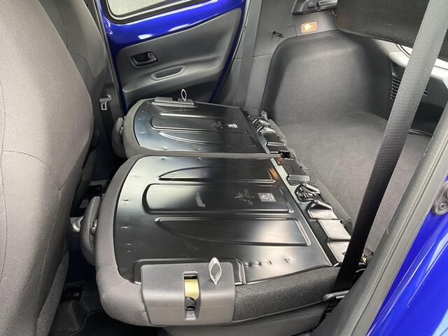 Toyota AYGO X 1.0 VVT-i MT Play Apple CarPlay/Android Auto navigatie, achteruitrij camera, Nieuw geleverd, NL-auto, 1e eign. adaptieve cruise control,