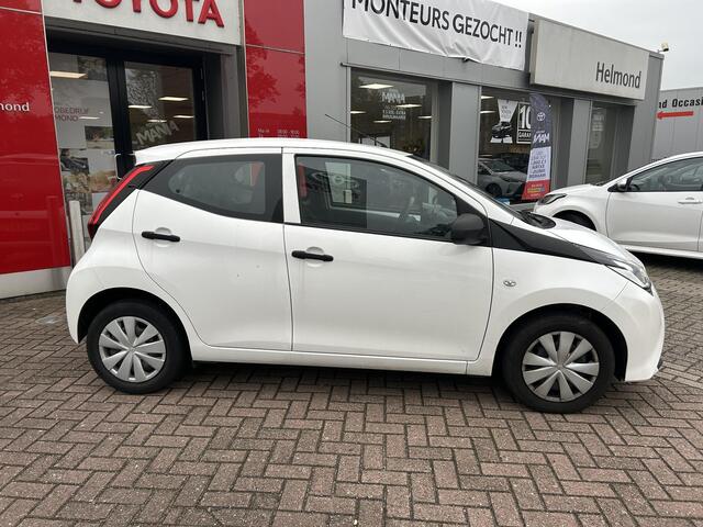 Toyota AYGO 1.0 VVT-i x-fun